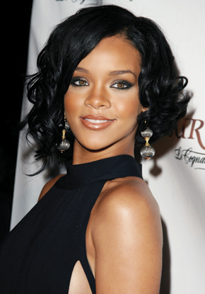 Rihanna - Makeup Style