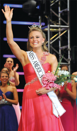 Lacey Russ is crowned MAOTeen 2011